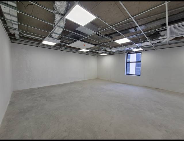 178M² OFFICE TO LET IN GLENADRIENNE EAST
